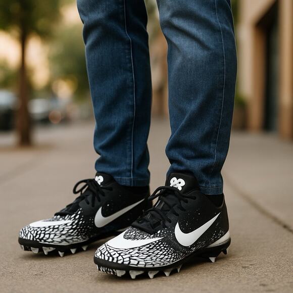 Nike Vapor Fastflex Cleats Sz 10 Men’s Football Shoes Black Molded Studs - Picture 1 of 8